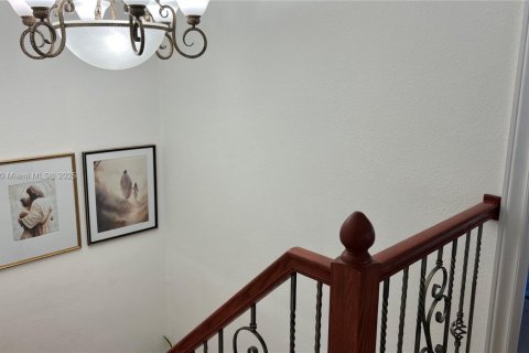 Townhouse in Miami, Florida 3 bedrooms, 145.39 sq.m. № 1486925 - photo 8