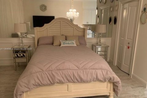 Copropriété à louer à Miami Beach, Floride: 52.03 m2 № 1985436 - photo 4