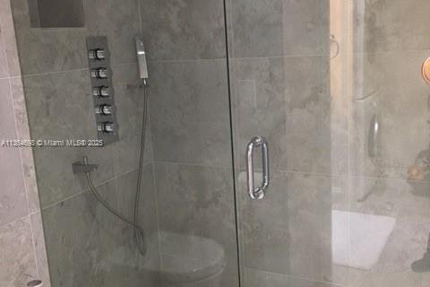 Copropriété à louer à Miami Beach, Floride: 52.03 m2 № 1985436 - photo 6