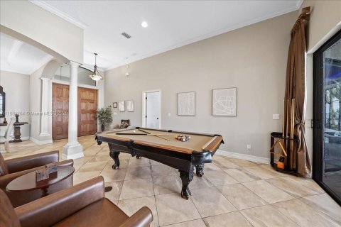 Casa en venta en Cocoa, Florida, 5 dormitorios, 346.25 m2 № 2054822 - foto 9