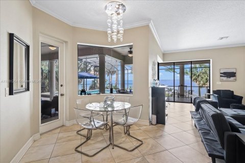 Casa en venta en Cocoa, Florida, 5 dormitorios, 346.25 m2 № 2054822 - foto 18