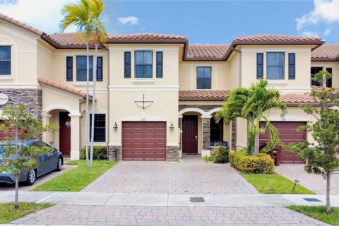 Кондоминиум с 3 спальнями в Хайалиа, Флорида № 2055794