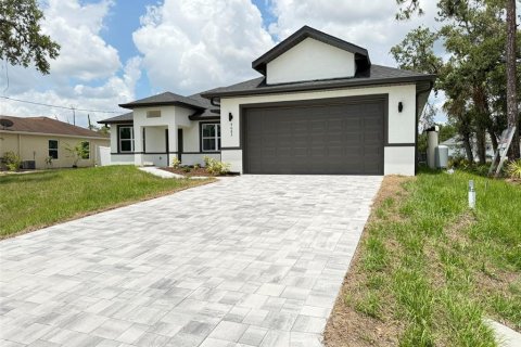 House in North Port, Florida 4 bedrooms, 185.8 sq.m. № 1436804 - photo 4