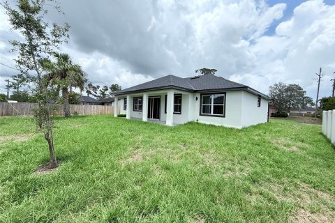 House in North Port, Florida 4 bedrooms, 185.8 sq.m. № 1436804 - photo 26
