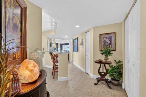 Condo in Daytona Beach, Florida, 2 bedrooms № 2149541 - photo 5