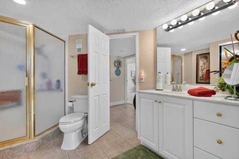 Condo in Daytona Beach, Florida, 2 bedrooms № 2149541 - photo 22