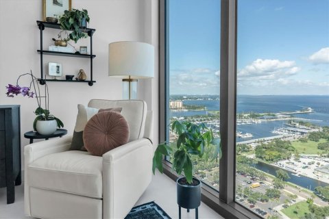 Condo in Saint Petersburg, Florida, 3 bedrooms № 2391236 - photo 28
