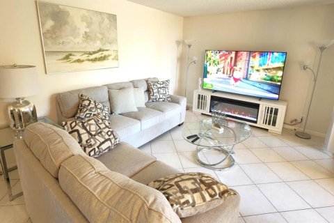 Copropriété à louer à Delray Beach, Floride: 2 chambres, 109.16 m2 № 2147271 - photo 3