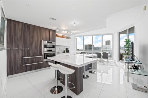 Condo à Miami, Floride, 1 chambre  № 2015956