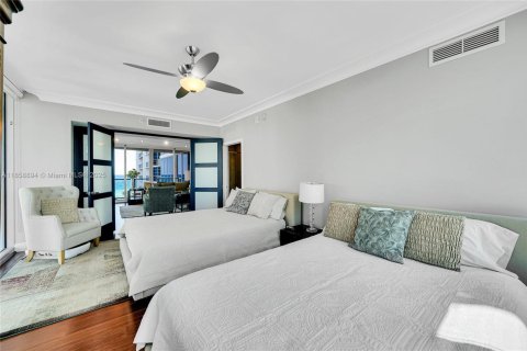 Condo in Hollywood, Florida, 3 bedrooms  № 1886514 - photo 26