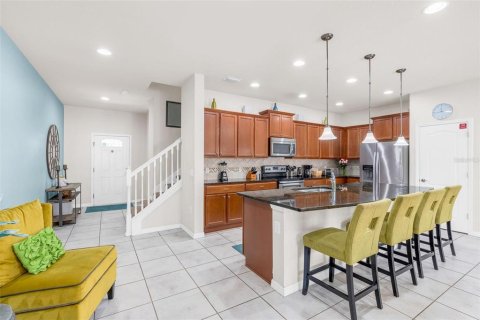 Adosado en venta en Kissimmee, Florida, 4 dormitorios, 210.24 m2 № 2195460 - foto 3