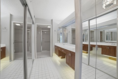 Купить кондоминиум в Тамарак, Флорида 1 комната, 139.35м2, № 2247865 - фото 15