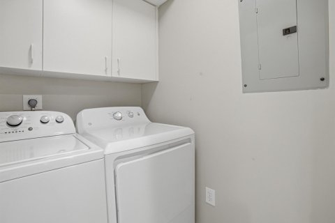 Купить кондоминиум в Тамарак, Флорида 1 комната, 139.35м2, № 2247865 - фото 21