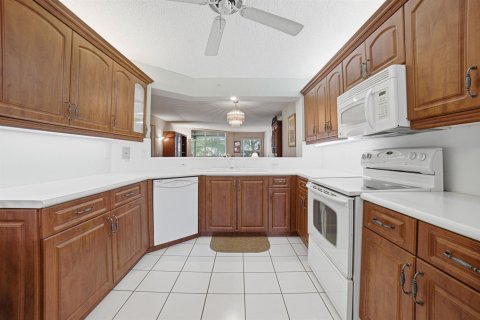 Купить кондоминиум в Тамарак, Флорида 1 комната, 139.35м2, № 2247865 - фото 8
