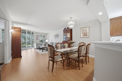 Купить кондоминиум в Тамарак, Флорида 1 комната, 139.35м2, № 2247865 - фото 6