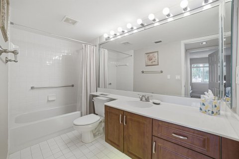 Купить кондоминиум в Тамарак, Флорида 1 комната, 139.35м2, № 2247865 - фото 19