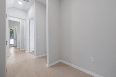 House in Orlando, Florida 4 bedrooms, 374.4 sq.m. № 2238271 - photo 20