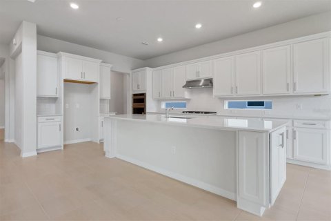 House in Orlando, Florida 4 bedrooms, 374.4 sq.m. № 2238271 - photo 11