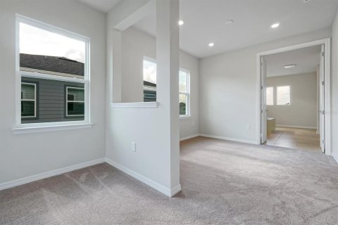 House in Orlando, Florida 4 bedrooms, 374.4 sq.m. № 2238271 - photo 30