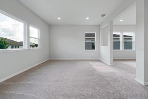 House in Orlando, Florida 4 bedrooms, 374.4 sq.m. № 2238271 - photo 29