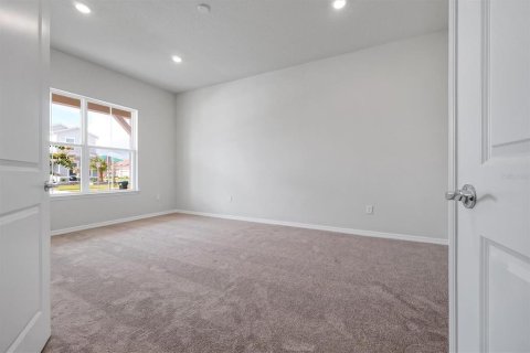 House in Orlando, Florida 4 bedrooms, 374.4 sq.m. № 2238271 - photo 23