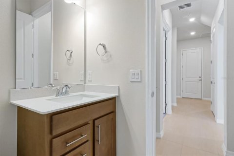 House in Orlando, Florida 4 bedrooms, 374.4 sq.m. № 2238271 - photo 19