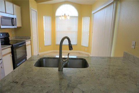 House in Sanford, Florida 3 bedrooms, 102.1 sq.m. № 2378349 - photo 5