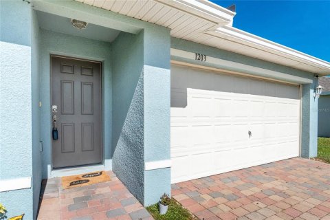 House in Port Charlotte, Florida 4 bedrooms, 137.96 sq.m. № 1876524 - photo 3