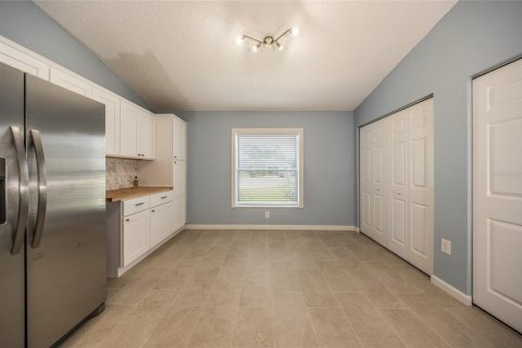 House in Palm Coast, Florida 4 bedrooms, 173.36 sq.m. № 2227180 - photo 9