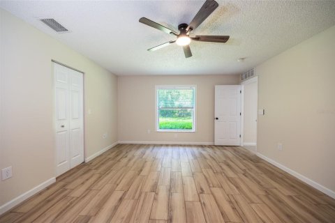 House in Palm Coast, Florida 4 bedrooms, 173.36 sq.m. № 2227180 - photo 19