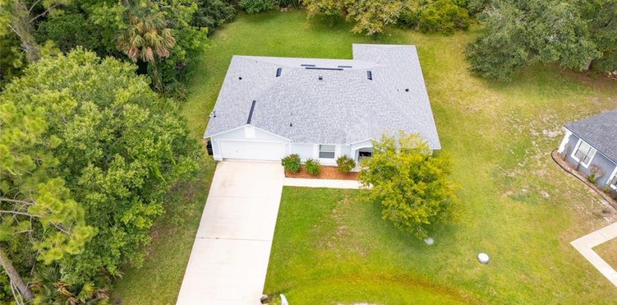 House in Palm Coast, Florida 4 bedrooms, 173.36 sq.m. № 2227180