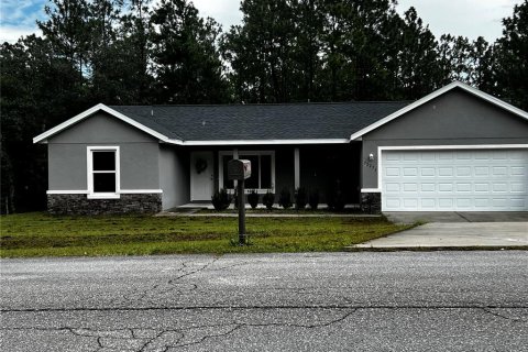 House in Ocala, Florida 4 bedrooms, 157.93 sq.m. № 2337474