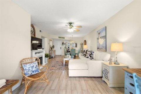 Condo in Dunedin, Florida, 1 bedroom  № 1824041 - photo 7