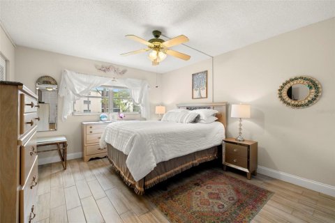 Condo in Dunedin, Florida, 1 bedroom  № 1824041 - photo 14