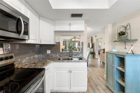 Condo in Dunedin, Florida, 1 bedroom  № 1824041 - photo 12