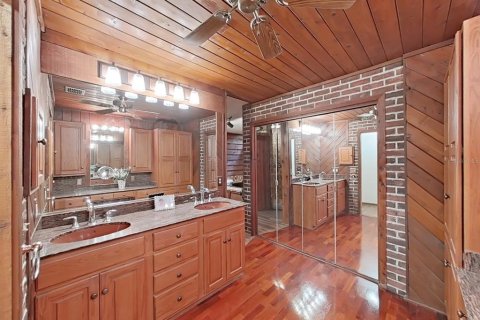 Купить виллу или дом в Клируотер, Флорида 13 комнат, 503.99м2, № 2431856 - фото 24