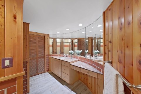 Купить виллу или дом в Клируотер, Флорида 13 комнат, 503.99м2, № 2431856 - фото 30