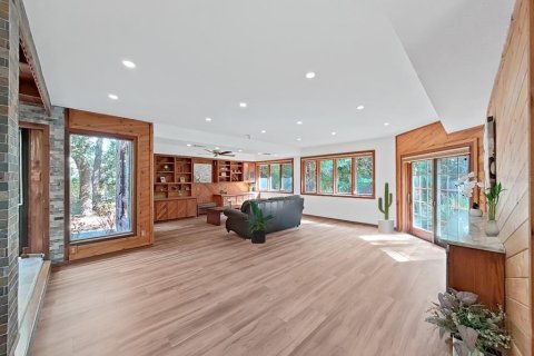 Купить виллу или дом в Клируотер, Флорида 13 комнат, 503.99м2, № 2431856 - фото 17