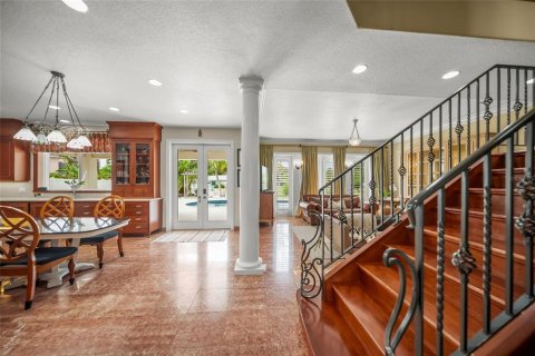 House in Bradenton, Florida 4 bedrooms, 330.55 sq.m. № 2104477 - photo 23