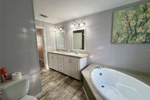 Casa en venta en West Palm Beach, Florida, 4 dormitorios, 170.57 m2 № 2361186 - foto 18