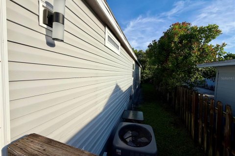 Casa en venta en West Palm Beach, Florida, 4 dormitorios, 170.57 m2 № 2361186 - foto 3
