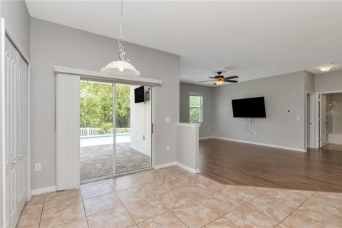 Villa ou maison à vendre à Land O' Lakes, Floride: 5 chambres, 298.22 m2 № 1866350 - photo 6