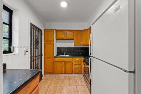 Villa ou maison à vendre à Miami, Floride: 3 chambres, 90.58 m2 № 2055584 - photo 5