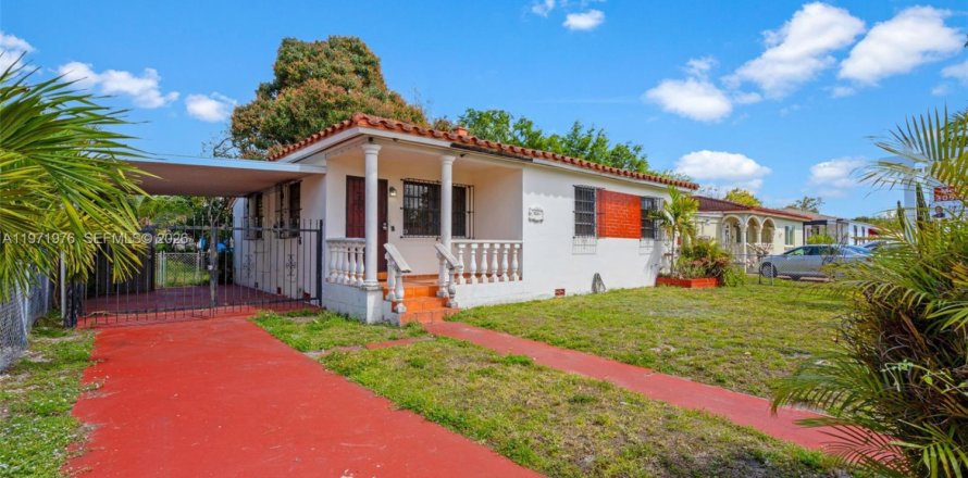 Villa ou maison à Miami, Floride 3 chambres, 90.58 m2 № 2055584