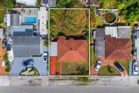 Villa ou maison à vendre à Miami, Floride: 3 chambres, 90.58 m2 № 2055584 - photo 20