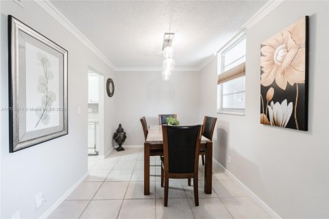 Condominio en venta en Hollywood, Florida, 1 dormitorio, 78.97 m2 № 1726794 - foto 7