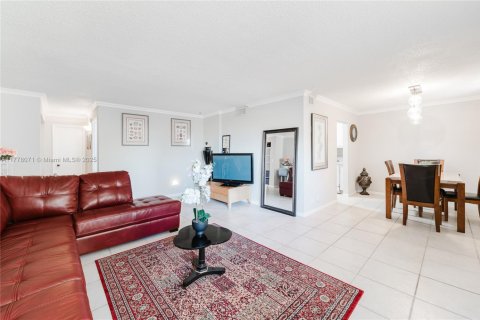 Condominio en venta en Hollywood, Florida, 1 dormitorio, 78.97 m2 № 1726794 - foto 1