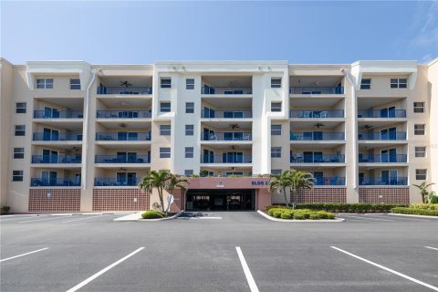 Copropriété à vendre à New Smyrna Beach, Floride: 3 chambres, 164.72 m2 № 1733344 - photo 4