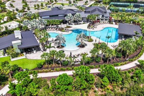 Villa ou maison à louer à Wesley Chapel, Floride: 4 chambres, 241.55 m2 № 2299818 - photo 2