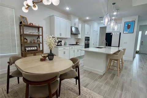 Villa ou maison à louer à Wesley Chapel, Floride: 4 chambres, 241.55 m2 № 2299818 - photo 9